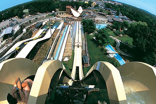 Ten Most Exciting Water Parks in the World | Freako SMASH Gurl