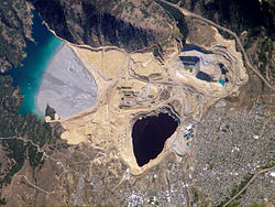 250px-Berkeley_Pit_Butte,_Montana