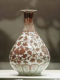 expensive-vase