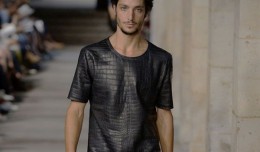 Hermes-crocodile-t-shirt-550x412